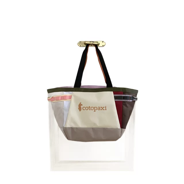 China Wholesale Cotopaxi-Style 30L Colorful Nylon Tote Bag Supplier