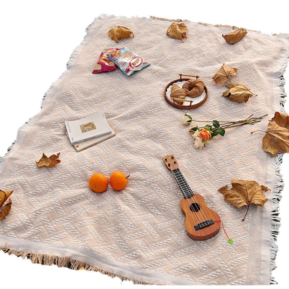 China Exporter Supplies Multi-size Fringed T-type Plaid Beach Picnic Blanket for Wholesale Distribution
